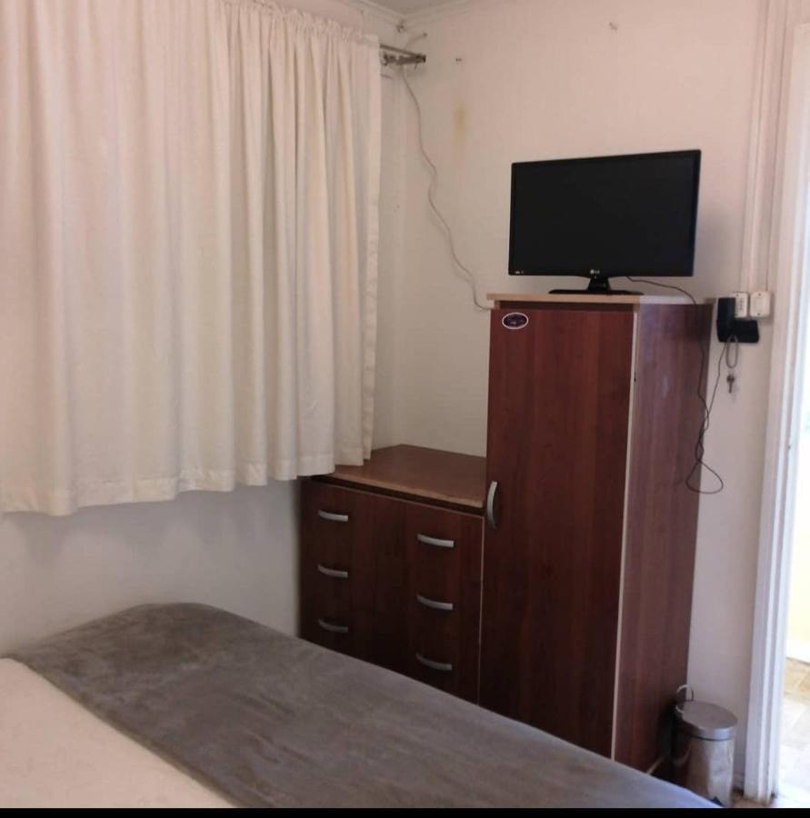 Alojamiento Emilia House Пунта-Аренас Экстерьер фото